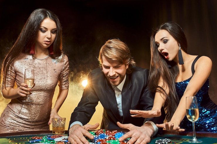 Layout meja Live Roulette abadi777 menampilkan berbagai tipe taruhan dan odds pembayaran